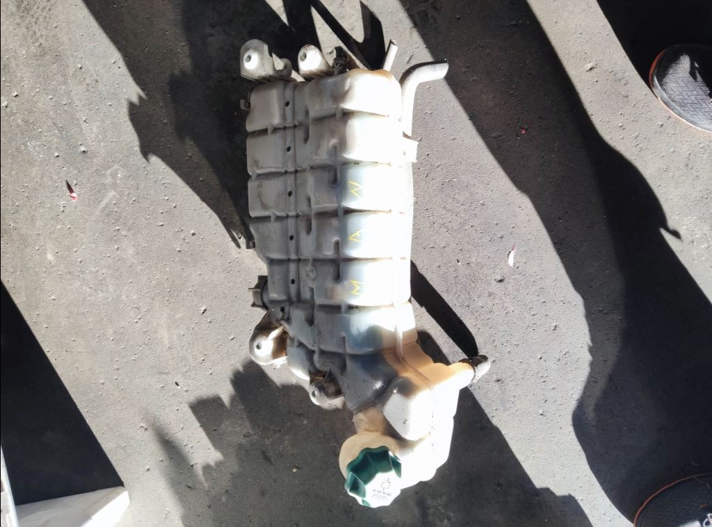 piece_RENAULT 270.19  VASE D'EXPENSION 5010514340