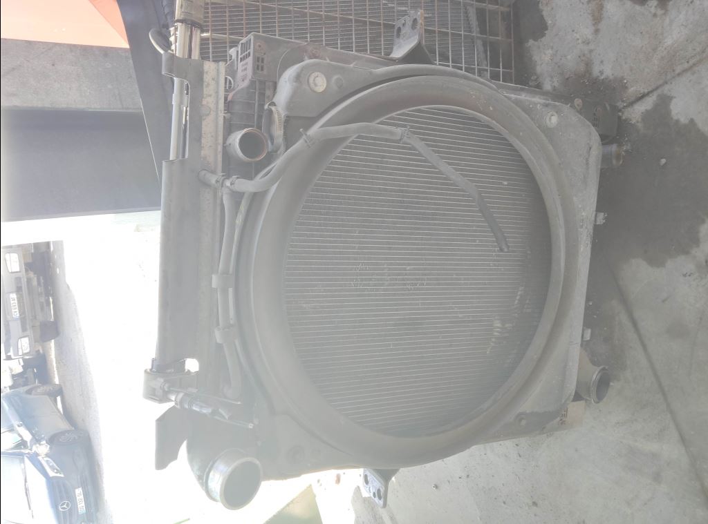 piece_VOLVO FE  RADIATEUR EAU 20810099