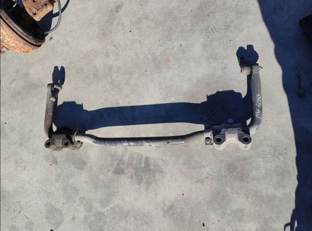 piece_RENAULT M210 13 C BARRE STABILISATRICE AVANT 5010600017