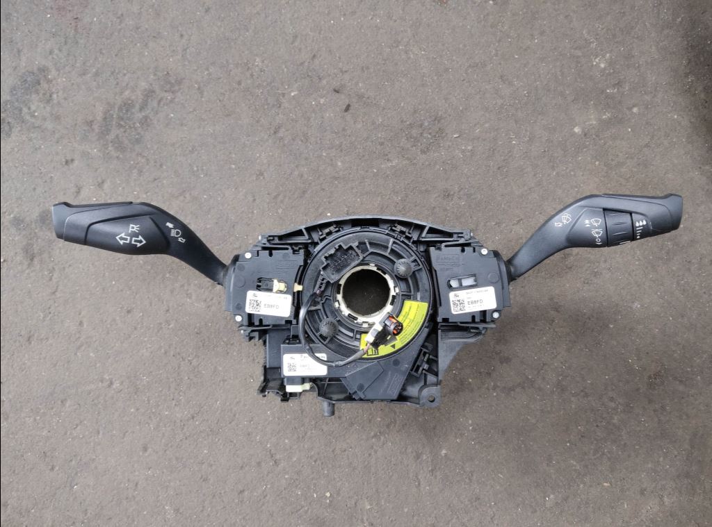 piece_FORD TRANSIT  CONTACTEUR TOURNANT 2009343  1876432