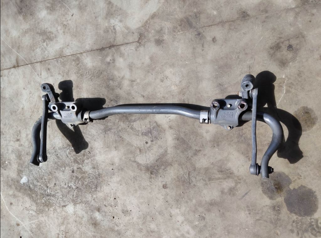 piece_RENAULT PREMIUM  BARRE STABILISATRICE AVANT 7482231732