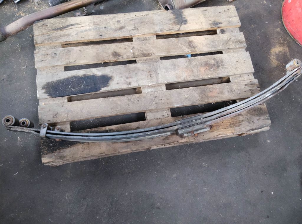 piece_RENAULT B80 110 LAMES DE SUSPENSION 5000397580