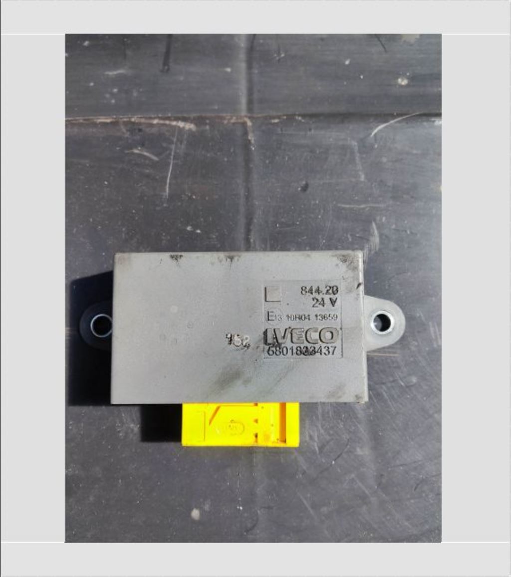 piece_IVECO AS WAY 490 ECU RETROVISEUR CHAUFFANT / DEGIVRANT 5801833437