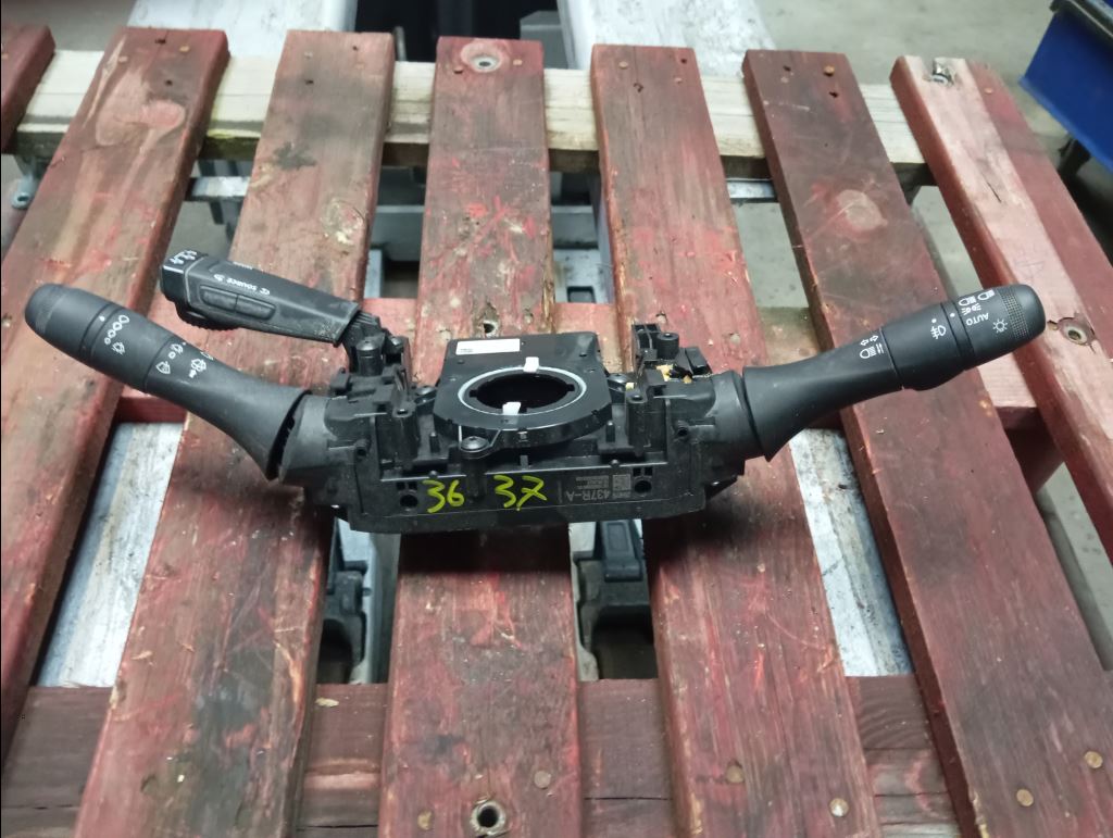 piece_NISSAN PRIMASTAR BLOC COMMODO 