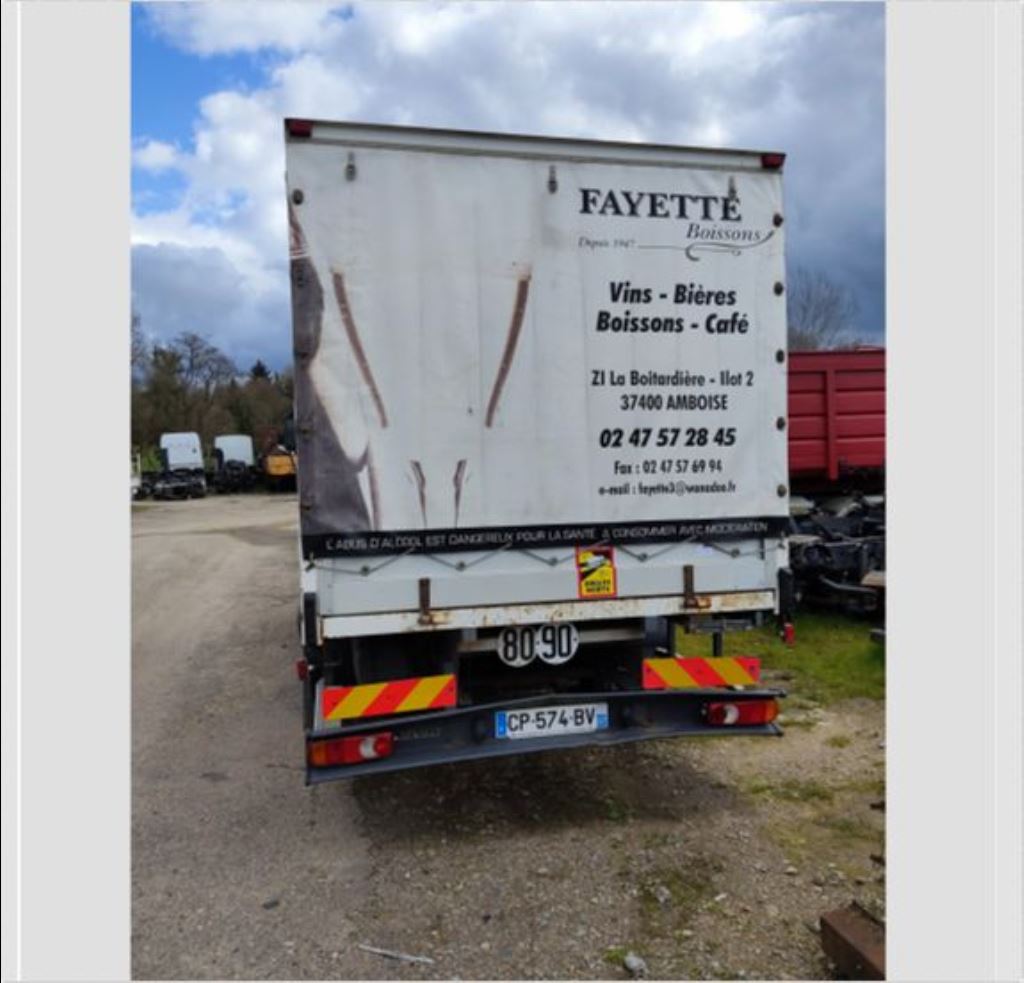 piece_RENAULT MIDLUM  FEU ARRIERE GAUCHE