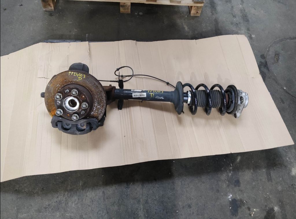 piece_PEUGEOT BOXER  FUSEE AVANT DROITE 3647A0