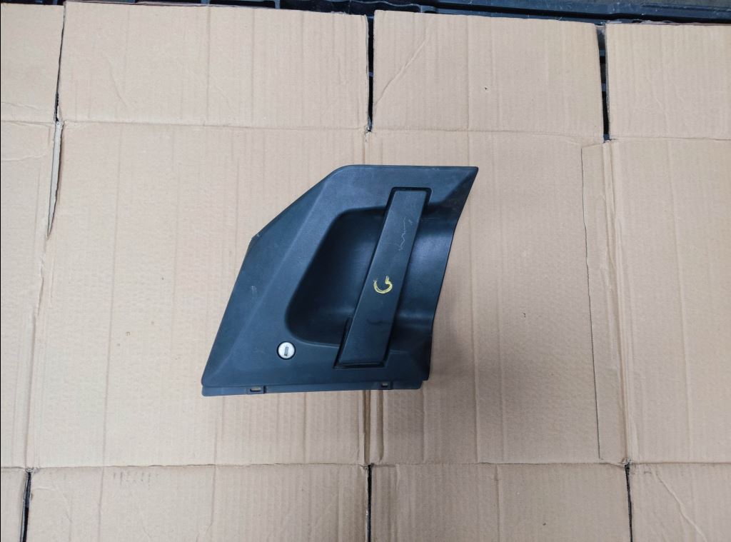 piece_RENAULT T440 POIGNEE EXTERRIEUR AVG 7482275772