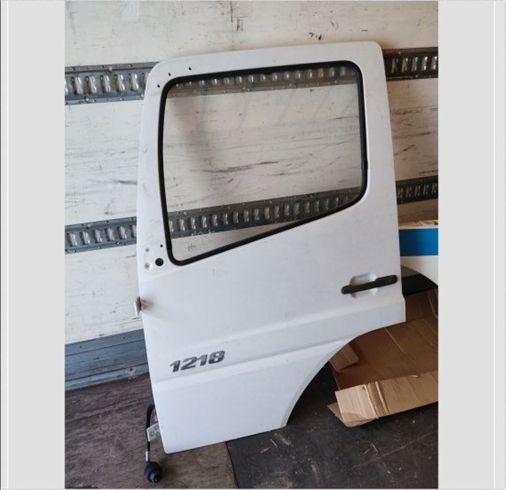 piece_MB A MB ATEG PORTE AVANT GAUCHE