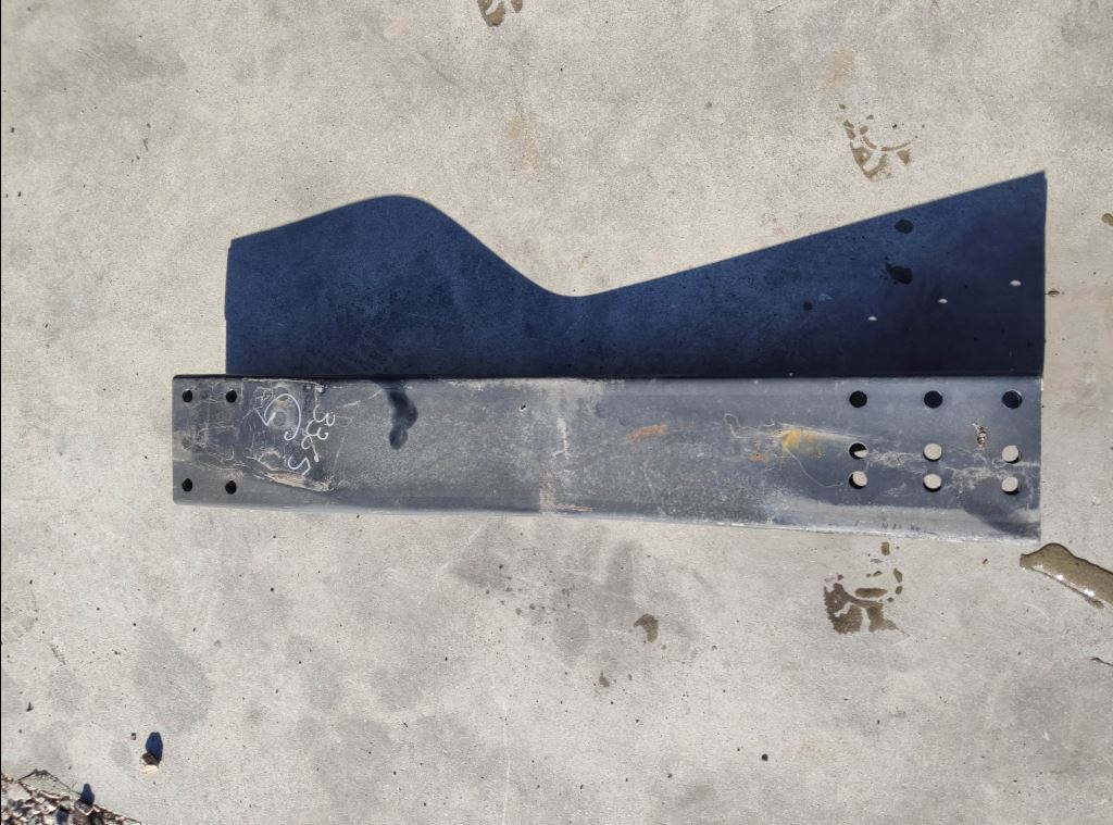 piece_RENAULT M210 13 C SUPPORT PARE CHOC GAUCHE 5000450239