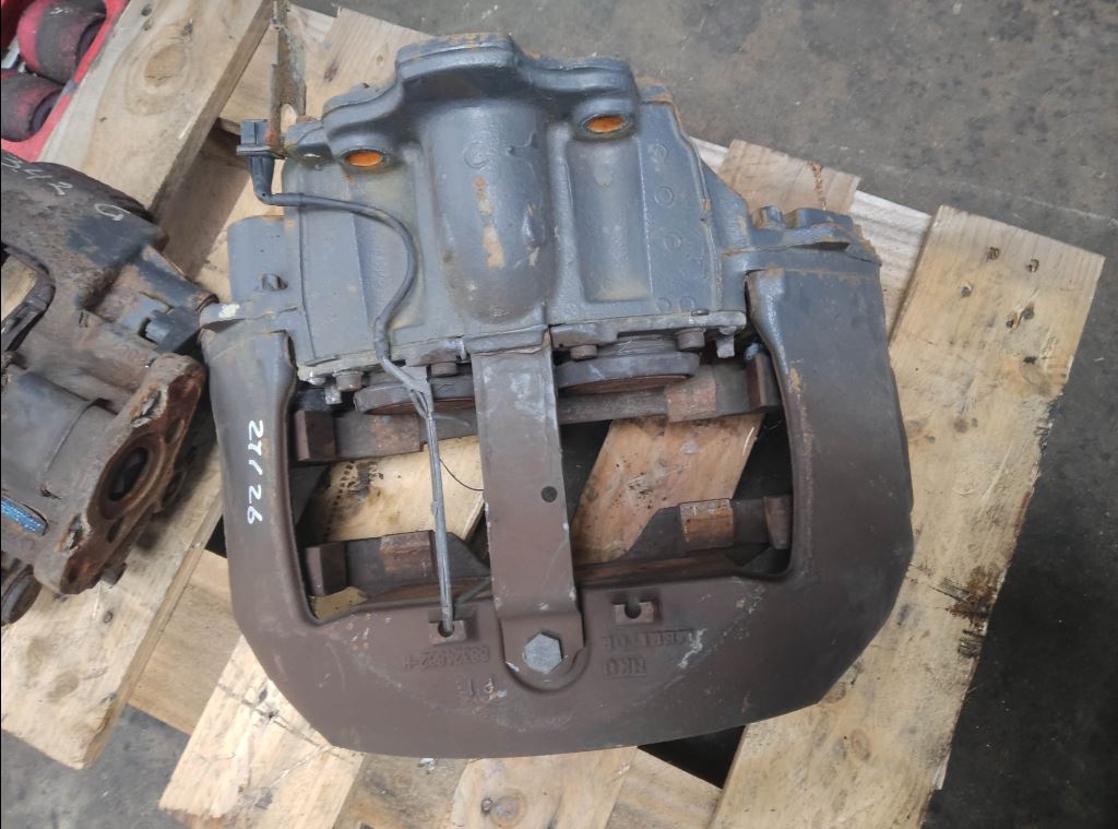 piece_RENAULT PREMIUM ETRIER DE FREIN ARRIERE DROIT 5001866509