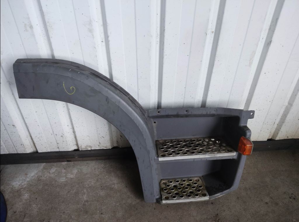 piece_MERCEDES 1323  AILE AVANT DROITE  A9736663501