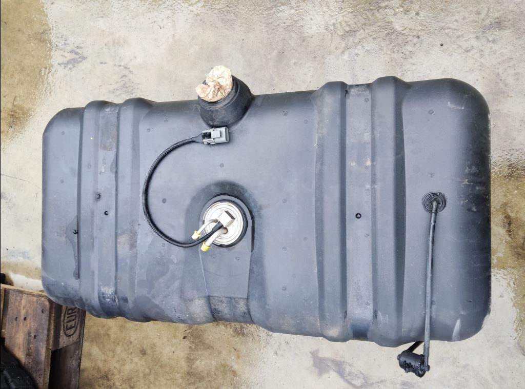 piece_RENAULT MAXITY  RESERVOIR CARBURANT 5001869889