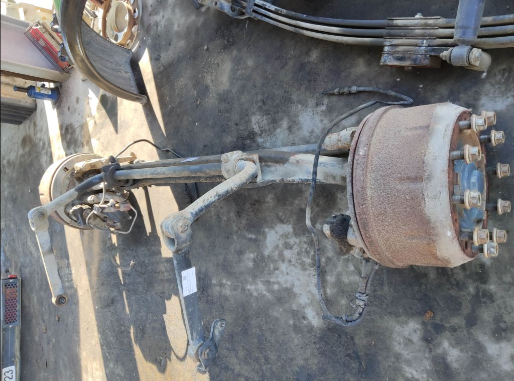 piece_MAN 26.322  ASPIRATRICE MOYEU AVANT DROIT 81.44301-0146