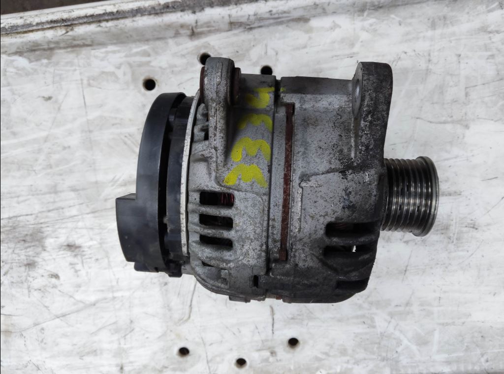 piece_RENAULT MASTER  ALTERNATEUR 231008137R