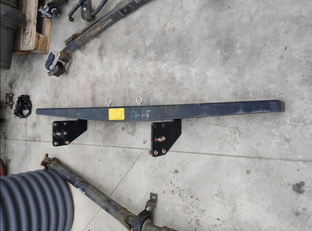 piece_RENAULT RENAULT PARE CHOC ARRIERE 5001873822