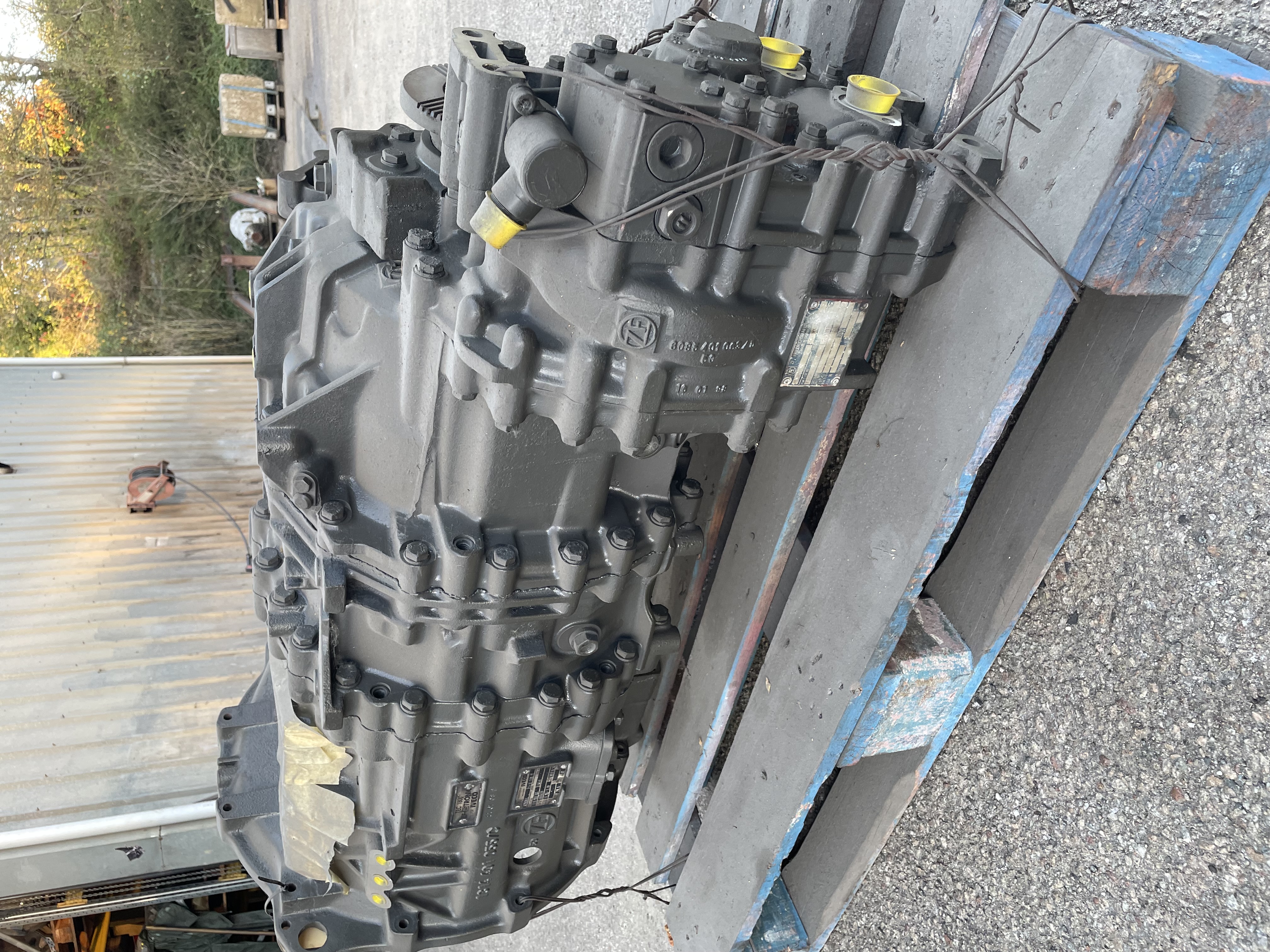 piece_BOITE DE VITESSE ZF - 12AS1801 1318040004