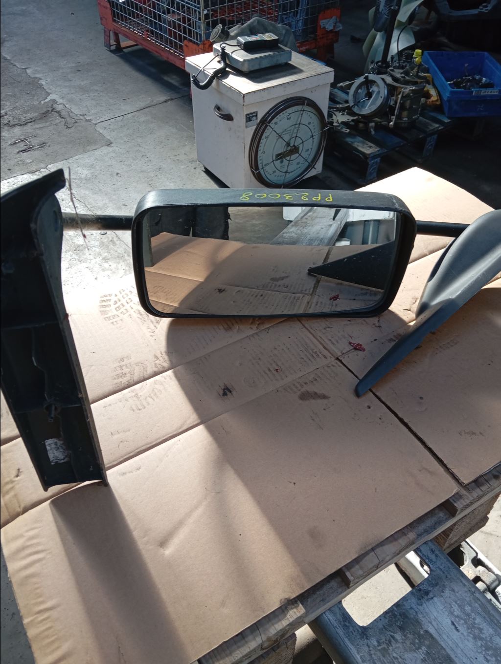 piece_RENAULT MIDLUM  RETROVISEUR ELECTRIQUE GAUCHE 5010353825