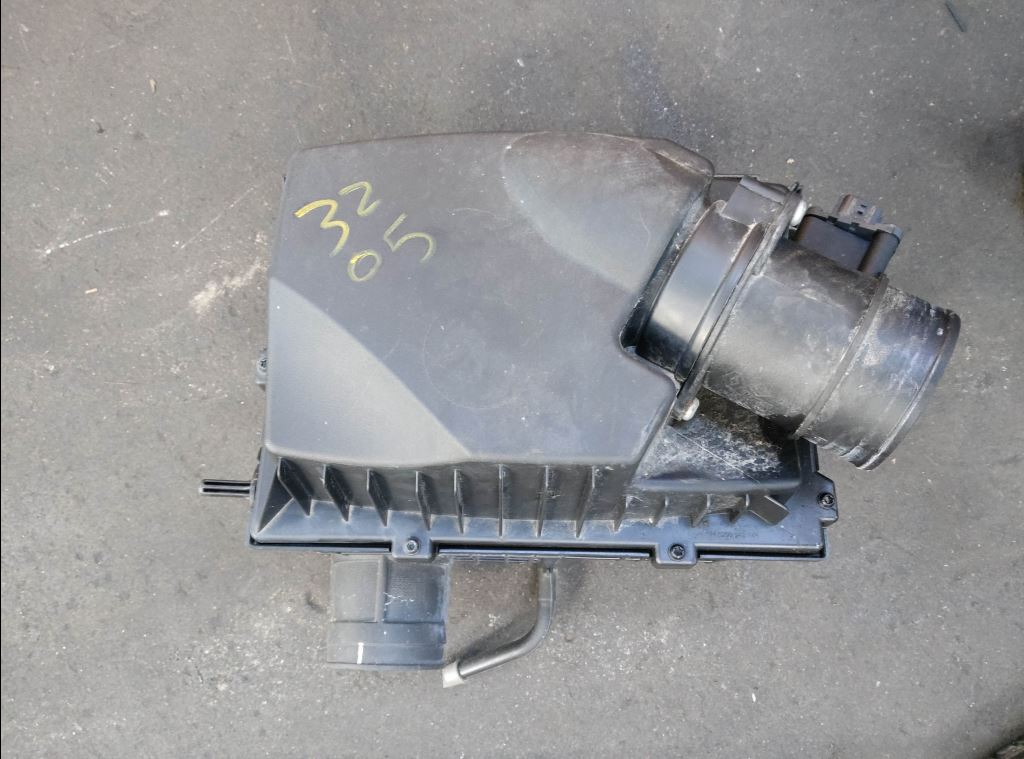 piece_RENAULT MASTER RT  BOITIER FILTRE A  AIR 165008632R