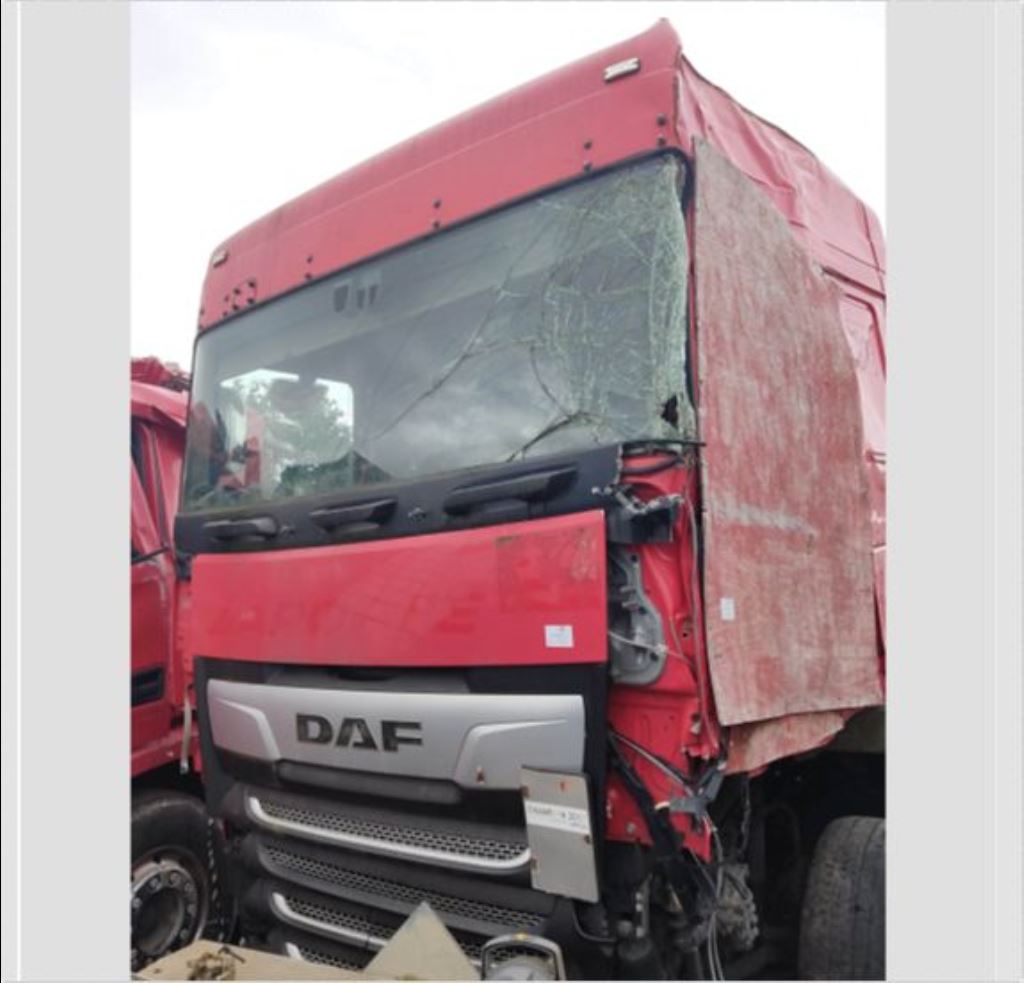 piece_DAF XF480  TETE DE PONT 1344 AVEC BLOCAGE 2146086