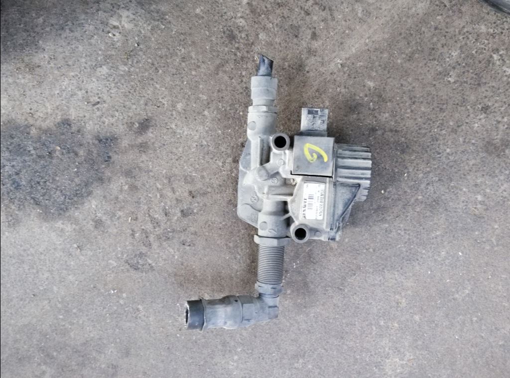 piece_RENAULT MAGNUM VALVE FREIN 7421327358