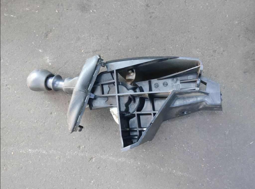piece_RENAULT MASTER LEVIER DE VITESSE 349012637R