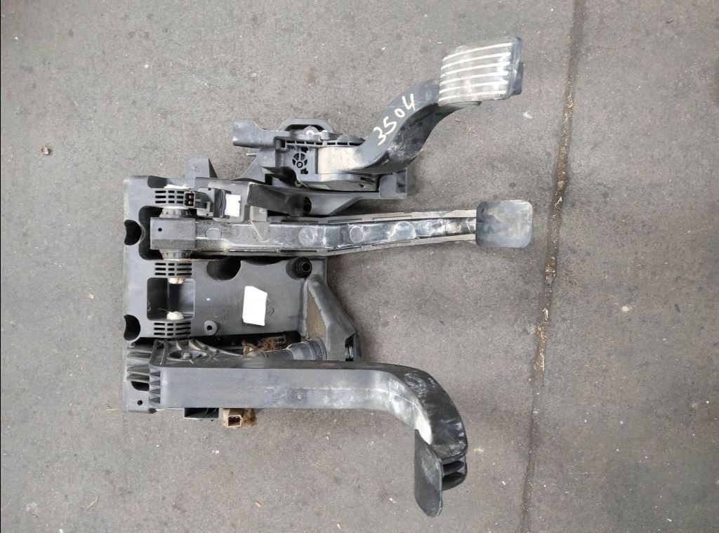 piece_FIAT DUCATO  PEDALIER COMPLET 1373306080