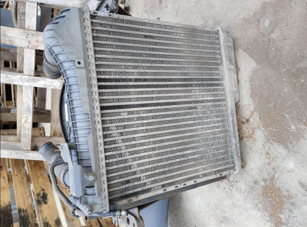 piece_RENAULT MIDLUM  RADIATEUR AIR INTERCOOLER 7482143050