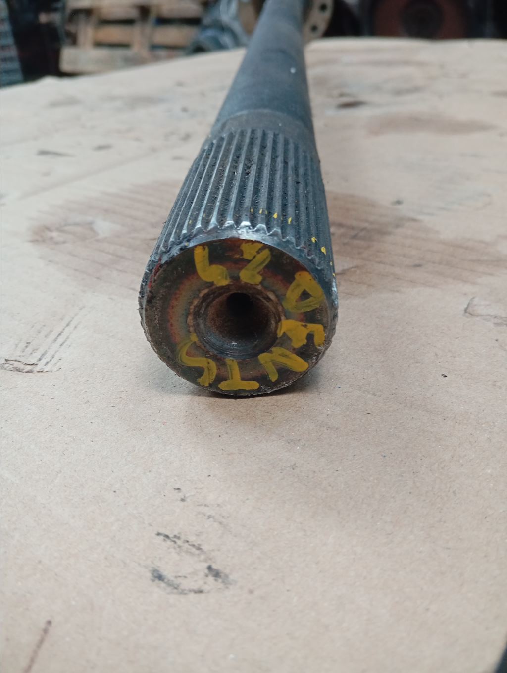 piece_RENAULT RENAULT ARBRE DE ROUE ARRIERE GAUCHE 7485149442