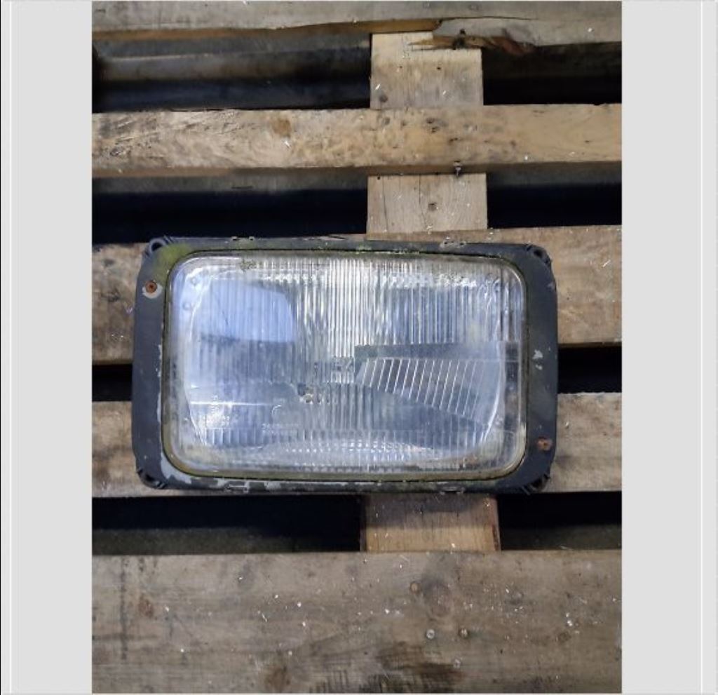 piece_IVECO 190.26  PHARE GAUCHE 24478R20