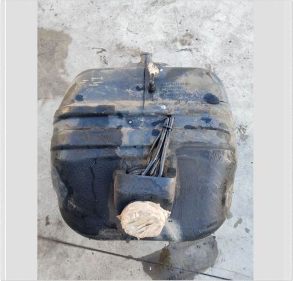 piece_MERCEDES ATEGO RESERVOIR CARBURANT 125LITRES A9704710001