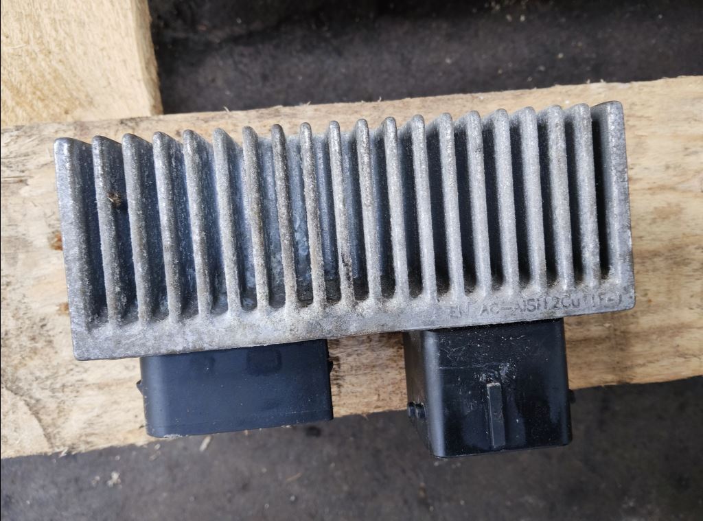 piece_RENAULT MASTER BOITIER PRECHAUFFAGE 8200558438