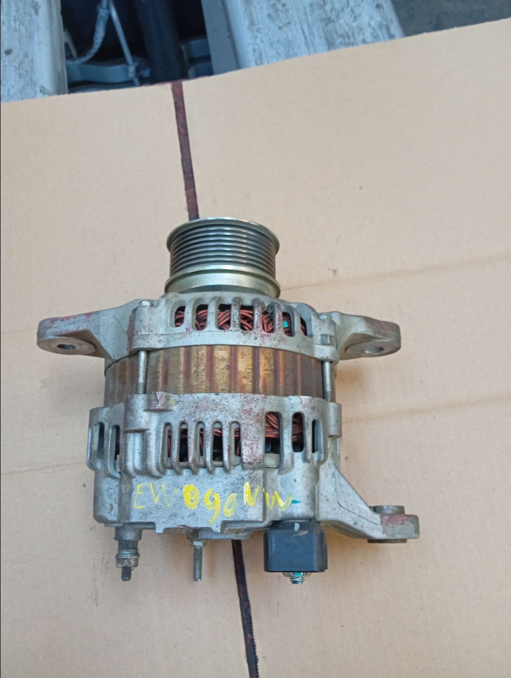 piece_VOLVO FH ALTERNATEUR 22591472