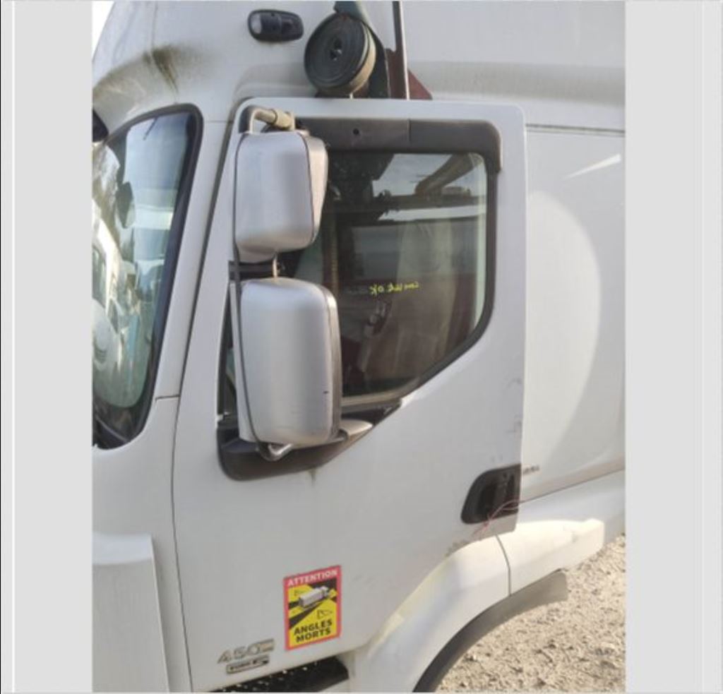 piece_RENAULT PREMIUM  AILE AVANT GAUCHE 5010468635