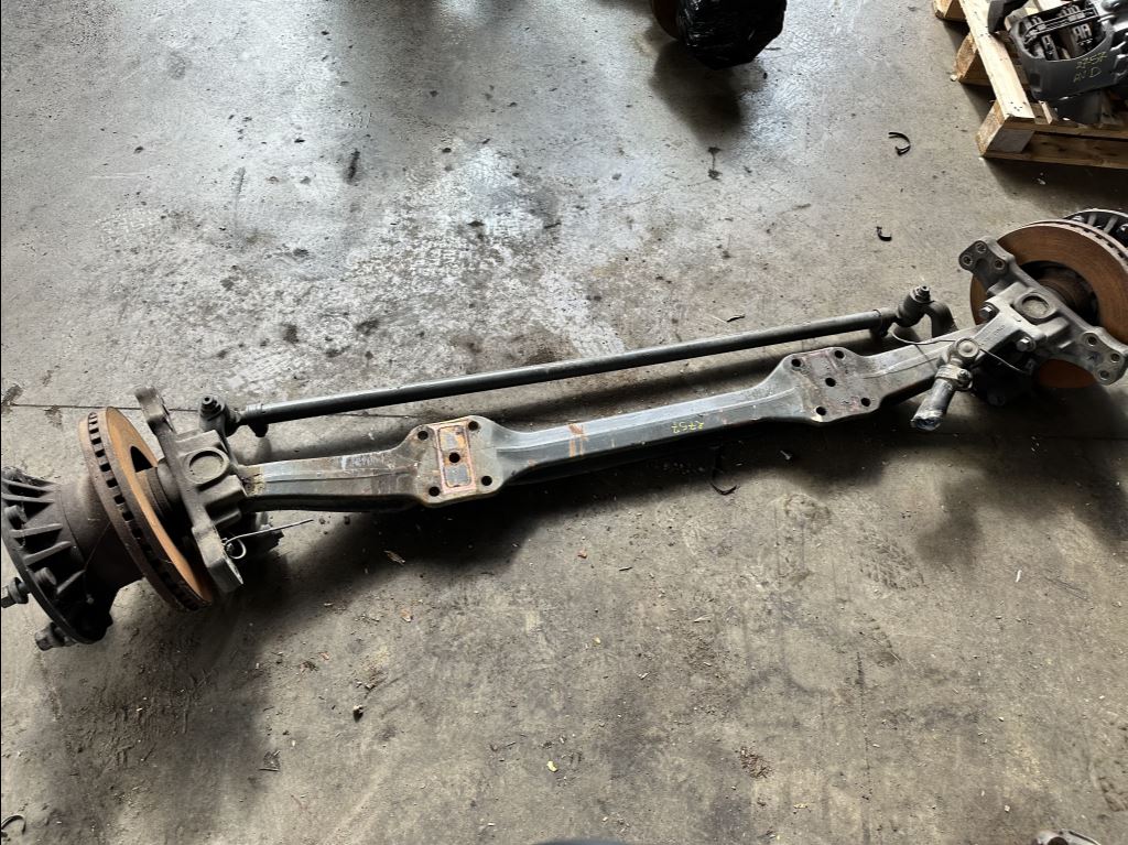 piece_RENAULT SÉRIE D WIDE DEPUIS MODÈ FUSEE AVANT GAUCHE 7422589088