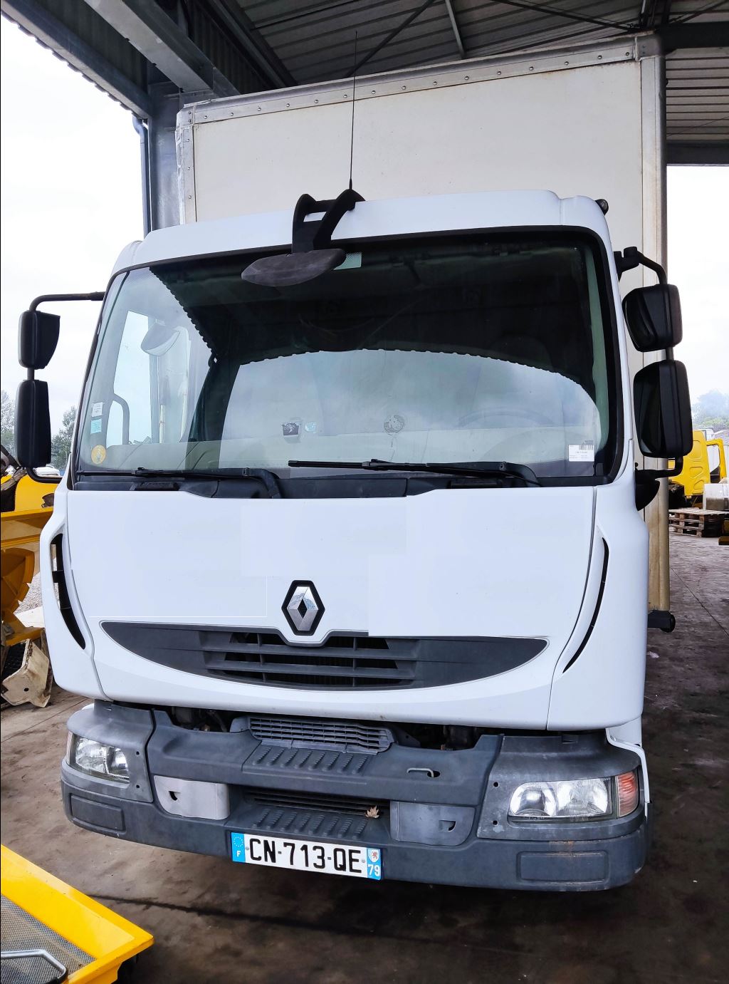 piece_RENAULT MIDLUM  ARBRE DE ROUE ARRIERE DROIT 7420812023