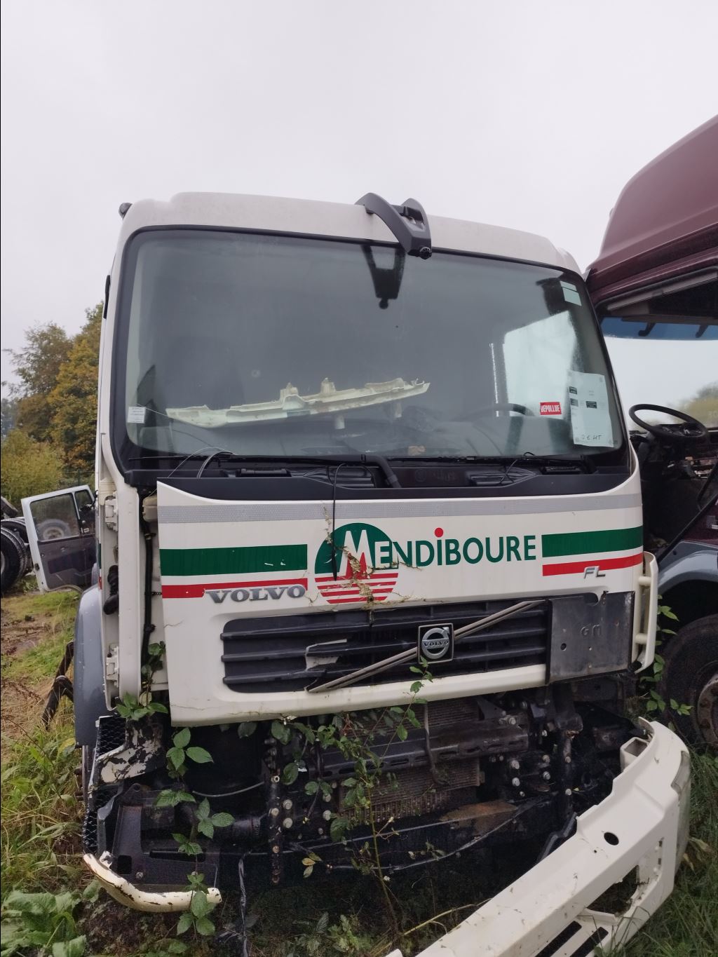 piece_VOLVO FL240 TETE DE PONT