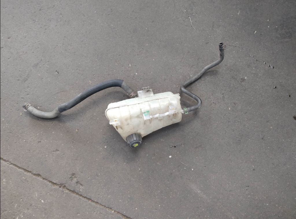 piece_RENAULT KANGOO KANG. GD VASE D'EXPENSION 7701478318
