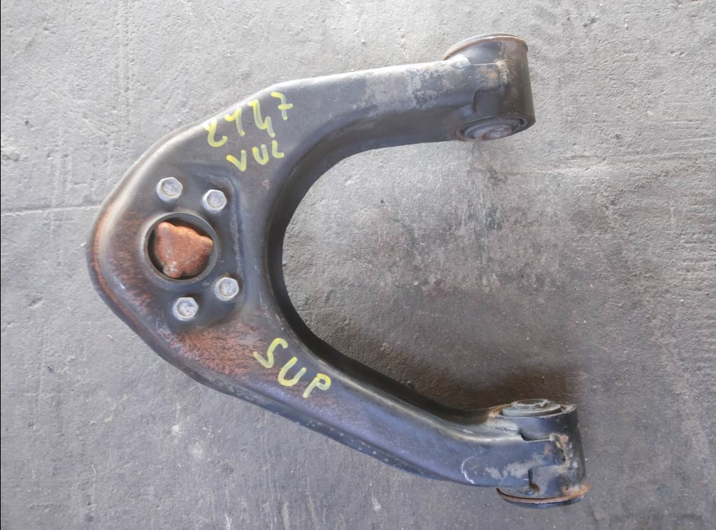piece_RENAULT RENAULT TRIANGLE SUPERIEUR AVANT DROIT 5001871611