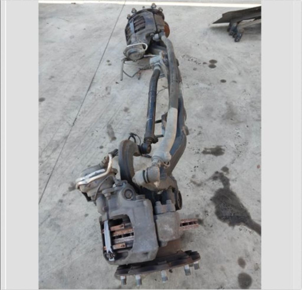 piece_MAN TGX 18.500 ESSIEU AVANT 81440017452