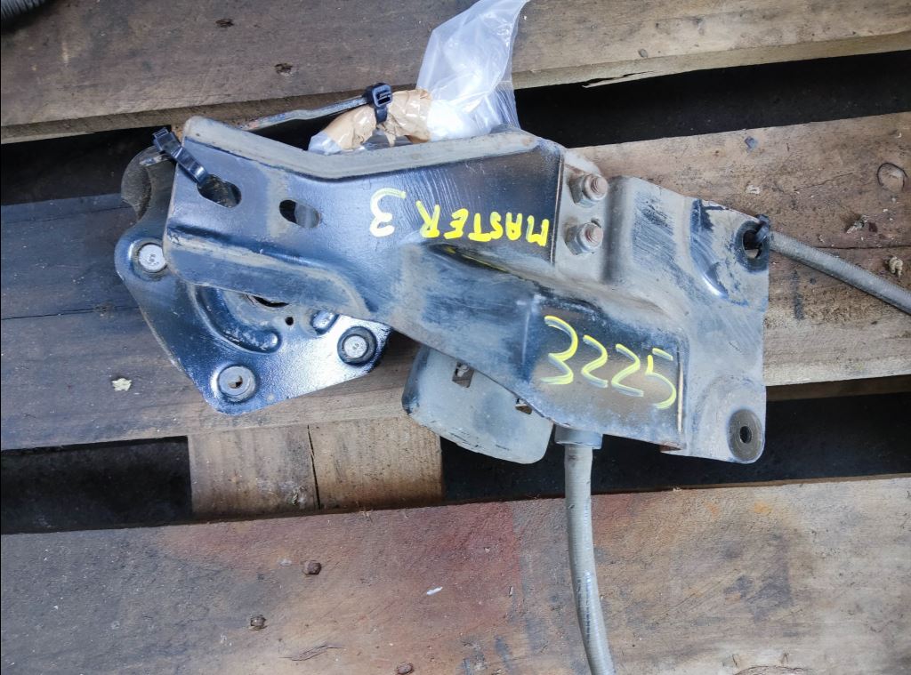 piece_RENAULT MASTER TREUIL ROUE DE SECOURS 572118927R