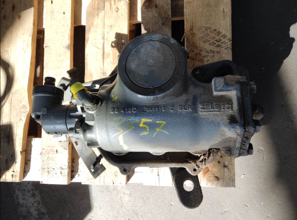 piece_VOLVO FE  BOITIER DE DIRECTION 20729167