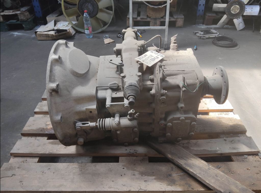 piece_VOLVO FL615 BOITE DE VITESSE  5206 Y5113R T700A