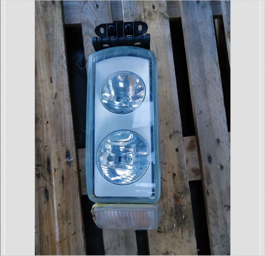 piece_IVECO 80E18 FEU CLIGNOTANT AVANT DROIT 504047573