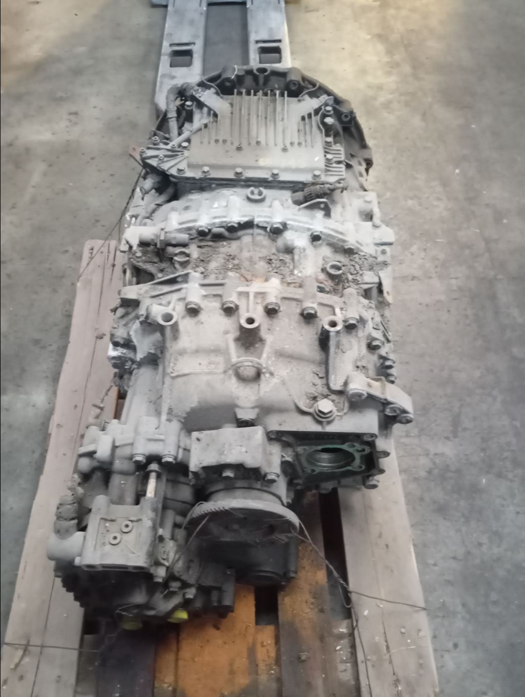 piece_IVECO 440S48 BOITE DE VITESSE 12AS2331TD + IT