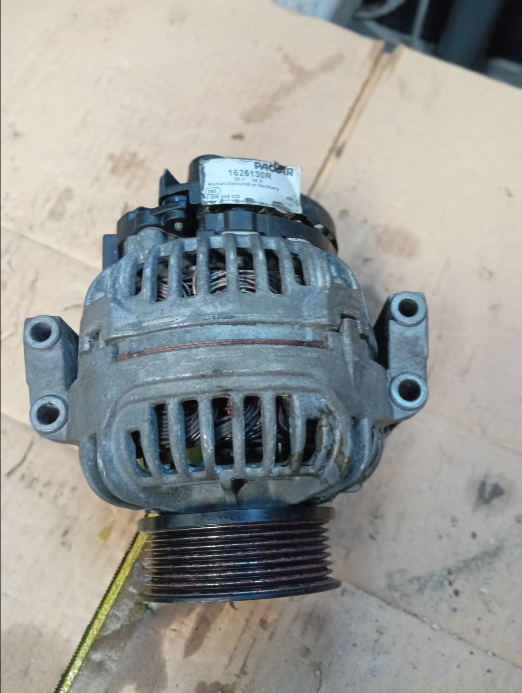 piece_DAF CF85  ALTERNATEUR 1976291