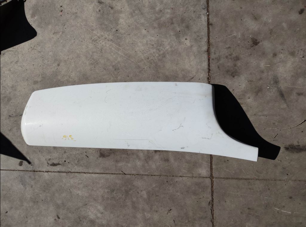 piece_RENAULT MIDLUM  DEFLECTEUR AVANT GAUCHE 5010353358