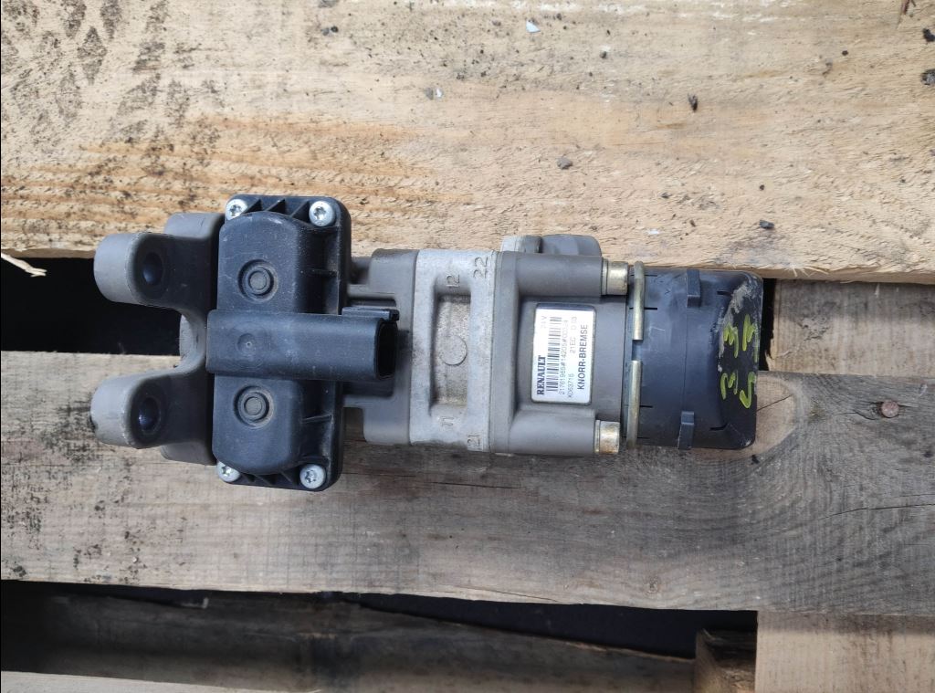piece_RENAULT D  VALVE ROBINET DE FREIN 21761965