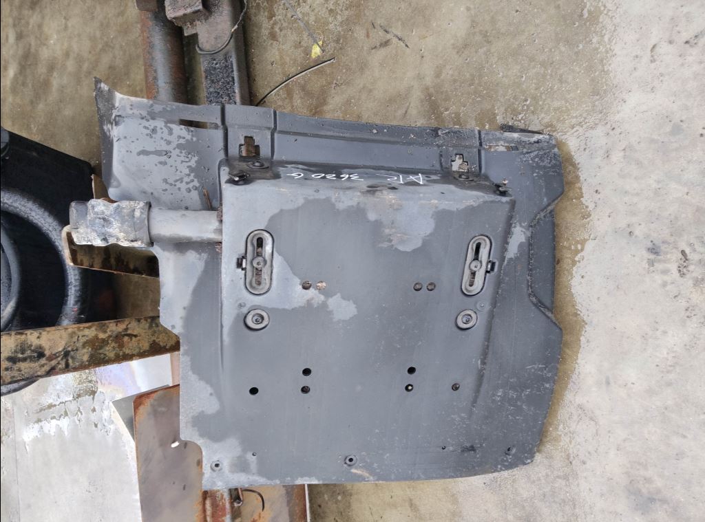 piece_RENAULT T  AILE ARRIERE AVANT GAUCHE 7422087691