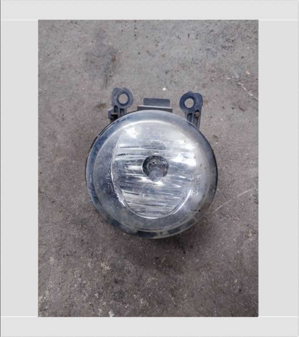 piece_RENAULT TRAFIC  PHARE ANTI BROUILLARD AVD 261503971R
