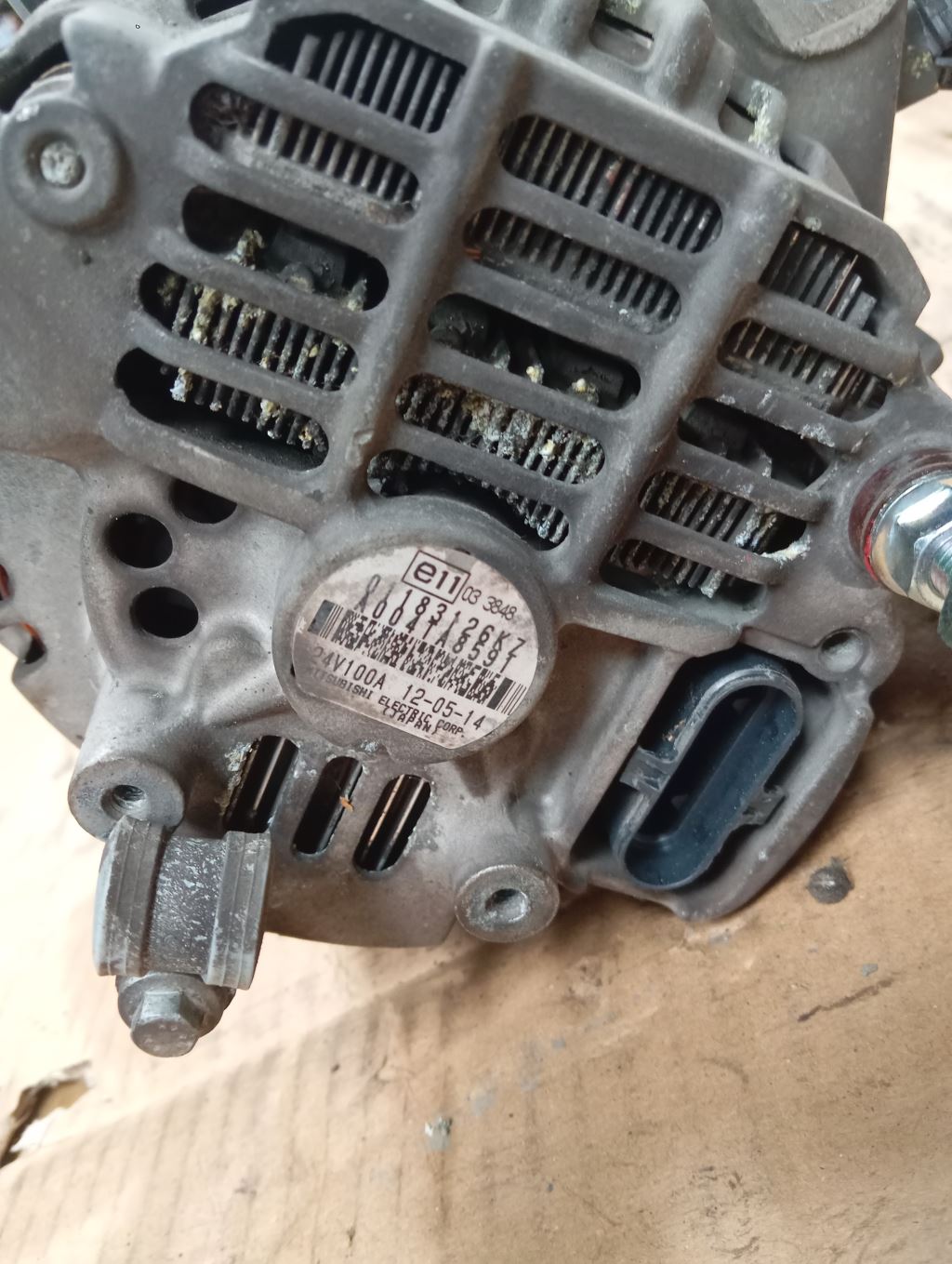 piece_RENAULT PREMIUM  ALTERNATEUR 5010589136